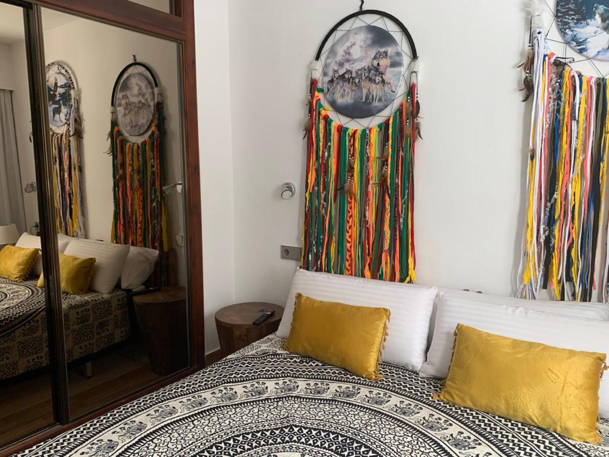 Ibiza Paradise Bed and Breakfast Santa Eularia des Riu Esterno foto
