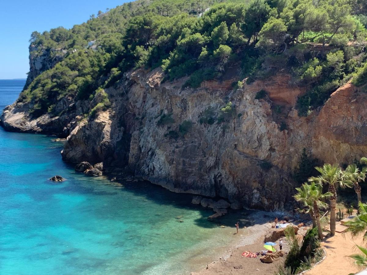 Ibiza Paradise Bed and Breakfast Santa Eularia des Riu Esterno foto