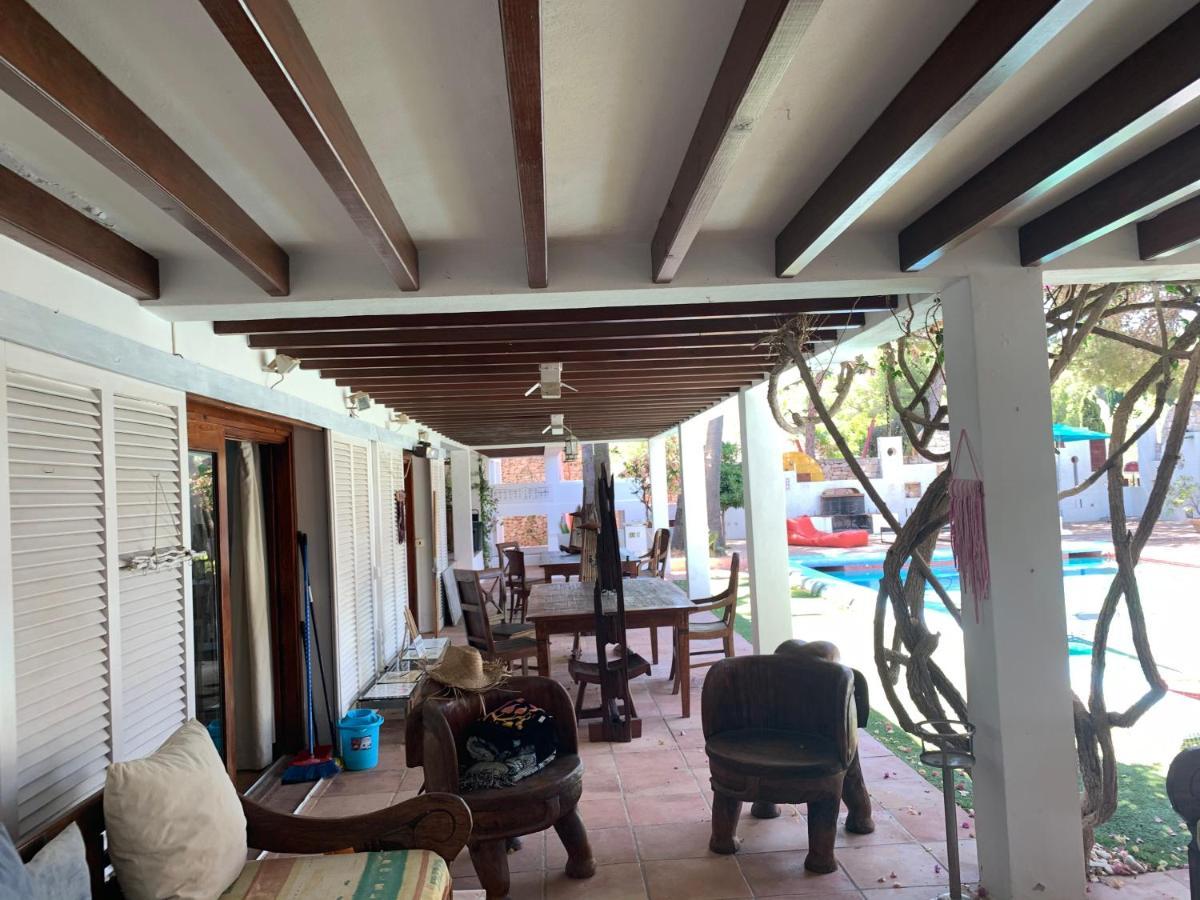 Ibiza Paradise Bed and Breakfast Santa Eularia des Riu Esterno foto