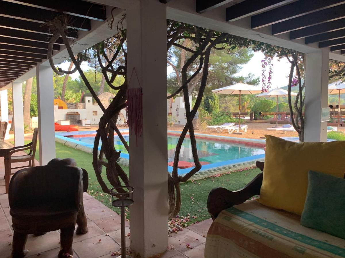 Ibiza Paradise Bed and Breakfast Santa Eularia des Riu Esterno foto