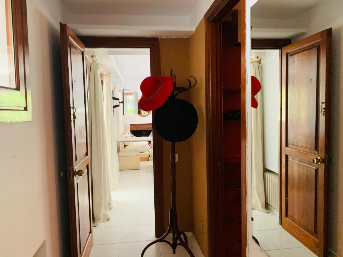 Ibiza Paradise Bed and Breakfast Santa Eularia des Riu Esterno foto