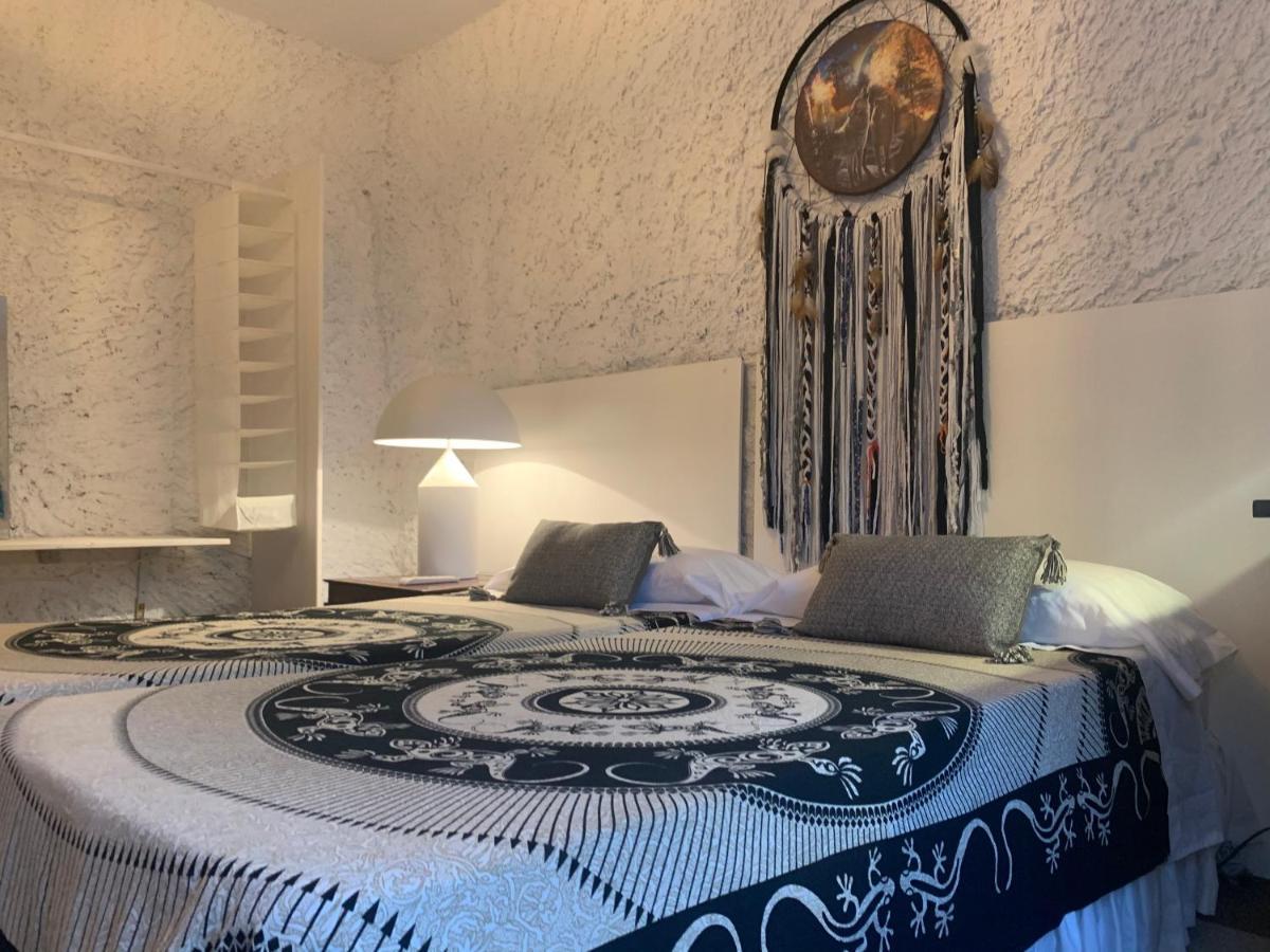 Ibiza Paradise Bed and Breakfast Santa Eularia des Riu Esterno foto